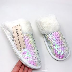 NWT BCBGeneration Plush Faux Fur Cuff/Lining Gleaming Sequins Slip-On Slippers 6